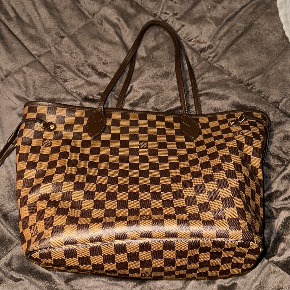 Women’s Louis Vuitton bag